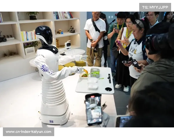 活力中国调研行|“大眼萌”:科技赋能的多面手 活力中国调研行|“大眼萌”:科技赋能的多面手